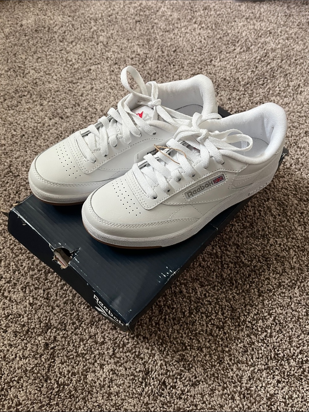 Reebok White Low-Top Leather Sneakers Kids Size 4